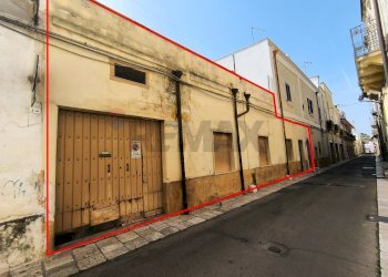 Edificio all\'aperto - Independent house Via Borgo Antico
 
13-15, Mesagne - photo 1