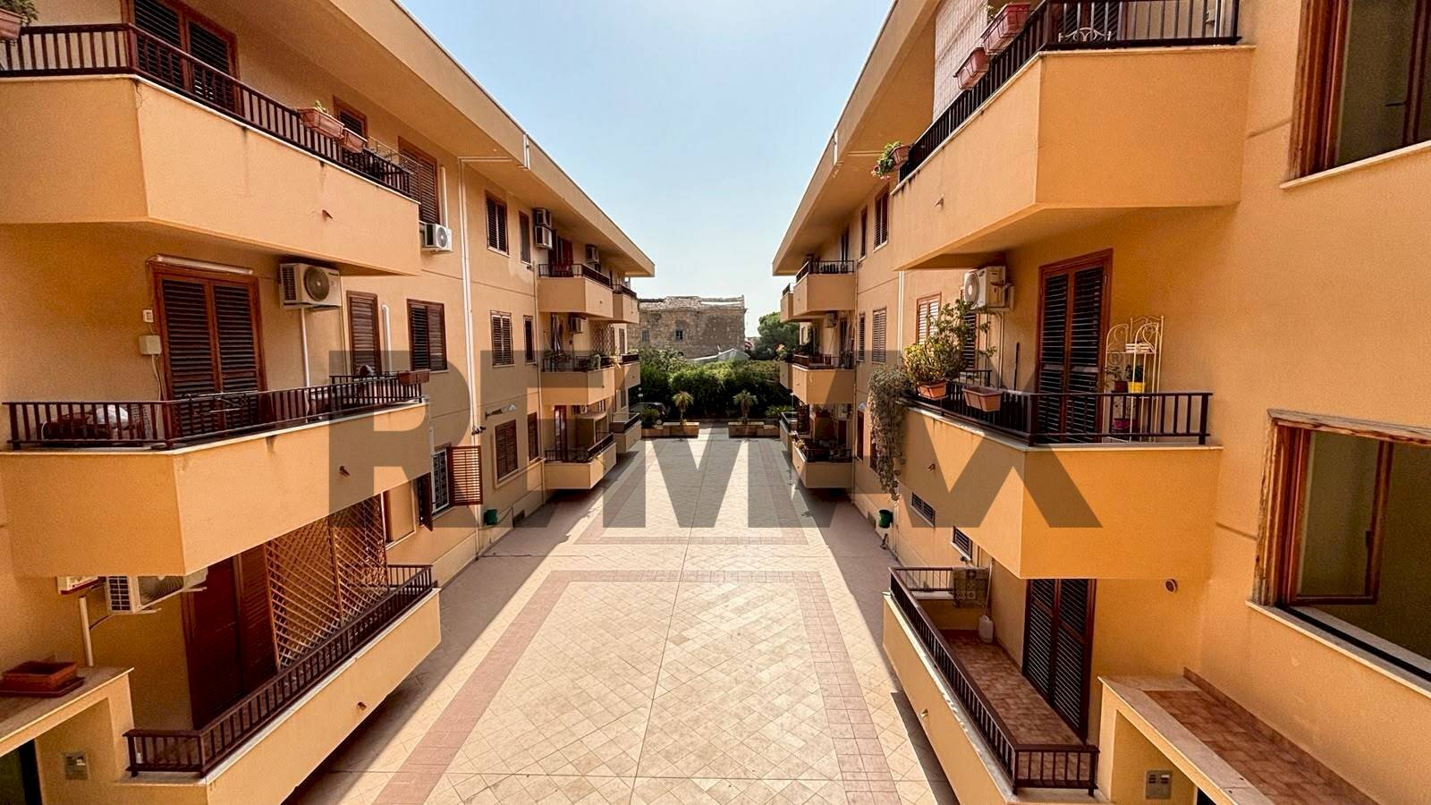 Edificio all\'aperto - Four-room apartment Via Cl 33
13, Palermo - photo 2