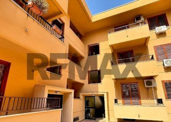 Edificio all\'aperto - Four-room apartment Via Cl 33
 
13, Palermo - photo 5