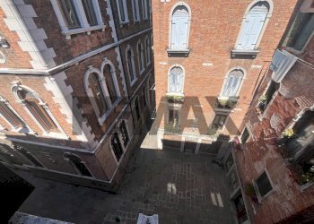 Edificio all\'aperto - Three-room apartment Calle Della Cannaregio - Testa
 
6350, Venezia - photo 35