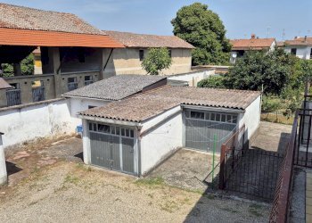 Box - Casa semi indipendente Via Colombarone
 
30, Belgioioso - foto 27