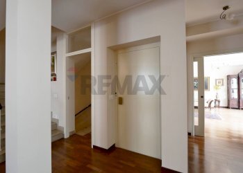 Stanza vuota - Casa indipendente XXIV Maggio
 
24, Canosa di Puglia - foto 3
