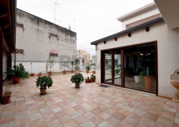Terrazza - Casa indipendente XXIV Maggio
 
24, Canosa di Puglia - foto 11