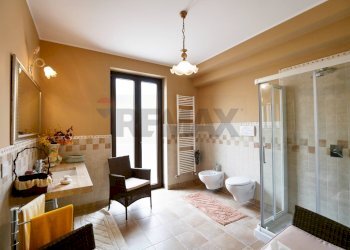 Bagno - Casa indipendente XXIV Maggio
 
24, Canosa di Puglia - foto 14