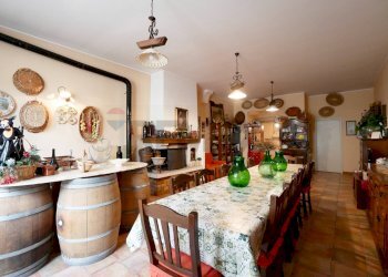 Sala da pranzo - Casa indipendente XXIV Maggio
 
24, Canosa di Puglia - foto 29