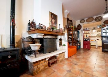 Soggiorno - Casa indipendente XXIV Maggio
 
24, Canosa di Puglia - foto 31