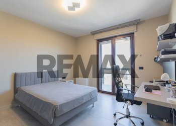 Camera / camera da letto - Attico via Degli Orti
 
47, Barletta - foto 31