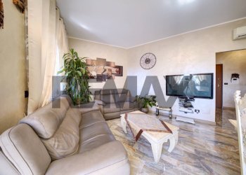 Soggiorno - Four-room apartment via monterosa
83, Torino - photo 4