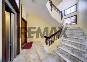 Scale - Four-room apartment via monterosa
83, Torino - photo 11