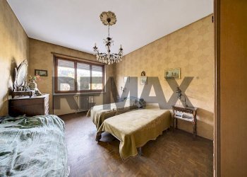 Camera / camera da letto - Trilocale strada torino
 
69, Moncalieri - foto 24