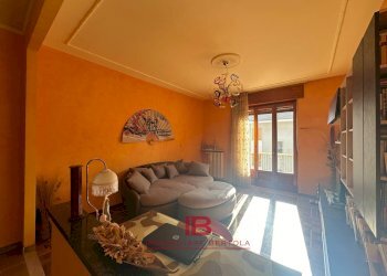 Foto 2 - Apartment VIA BODONI
 
3, Busca - photo 2