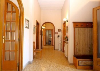 Corridoio - Casa indipendente via Estramurale di Ponente, Matino - foto 10