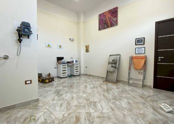 Foto 4 - Magazzino via Monsignor Armando Fares, Catanzaro - foto 4