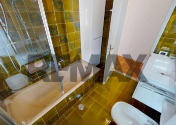 Bagno - Villa Via dei Pini D'Aleppo
 
65, Varazze - foto 35