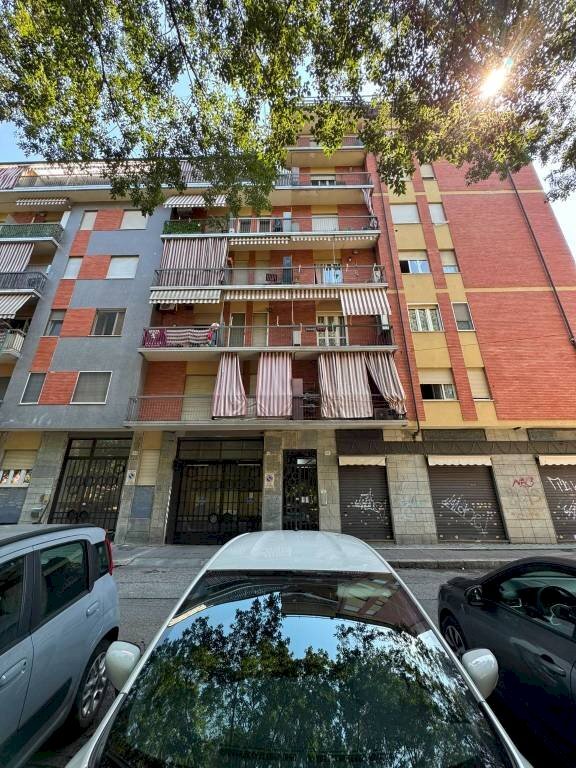 Facciata - Two-room apartment via Pallanza, 32, Torino (neighborhood Vanchiglietta) - photo 1
