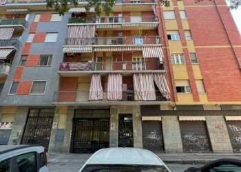 Facciata - Two-room apartment via Pallanza, 32, Torino (neighborhood Vanchiglietta) - photo 1