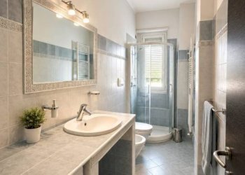 Bagno - Two-room apartment via Pallanza, 32, Torino (neighborhood Vanchiglietta) - photo 4