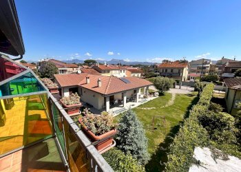 vista - Villa via butterfly, Viareggio - photo 33