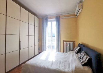 Camera da letto - Appartamento via Giacinto Collegno, 5, Torino (zona San Donato) - foto 17