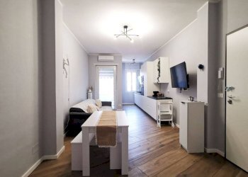 Salone - Three-room apartment via Pianfei, 9, Torino (neighborhood Borgo Vittoria) - photo 2