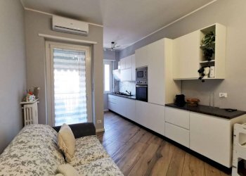 Salone - Three-room apartment via Pianfei, 9, Torino (neighborhood Borgo Vittoria) - photo 3