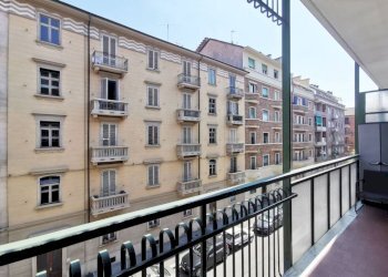 Balcone - Three-room apartment via Pianfei, 9, Torino (neighborhood Borgo Vittoria) - photo 19