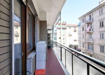 Balcone - Three-room apartment via Pianfei, 9, Torino (neighborhood Borgo Vittoria) - photo 21