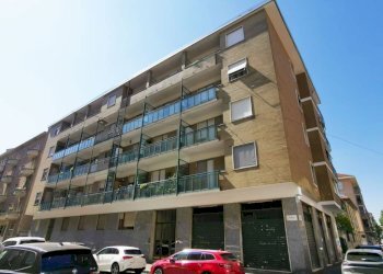 Facciata - Three-room apartment via Pianfei, 9, Torino (neighborhood Borgo Vittoria) - photo 38