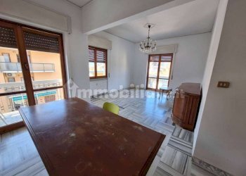 SALONE - Apartment via VIALE PONTE AMMIRAGLIO, Genova (neighborhood Quarto) - photo 1