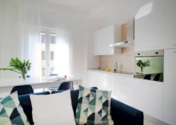 Cucina - Trilocale piazza Santa Maria del Suffragio, 3, Milano - foto 2
