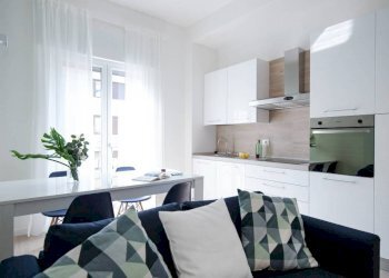 Cucina - Trilocale piazza Santa Maria del Suffragio, 3, Milano - foto 3