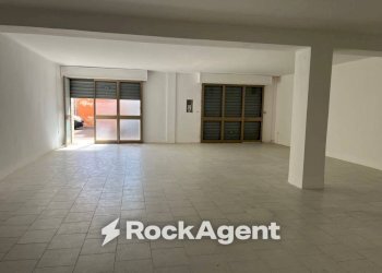 Magazzino - Shop via Aurelio Saffi, Trepuzzi - photo 9