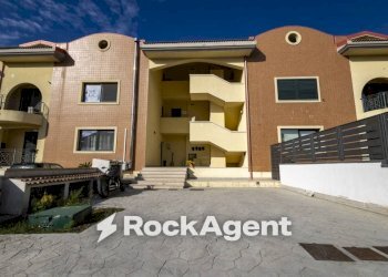 Facciata - Three-room apartment via Bisceglia, Catanzaro - photo 39