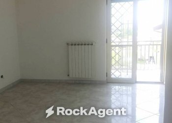Camera da letto - Trilocale via Scafati, 13, Poggiomarino - foto 16