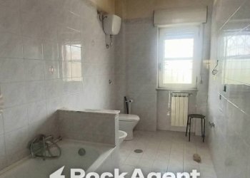 Bagno - Trilocale via Scafati, 13, Poggiomarino - foto 28