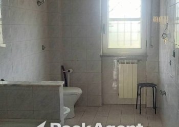 Bagno - Three-room apartment via Scafati, 13, Poggiomarino - photo 27