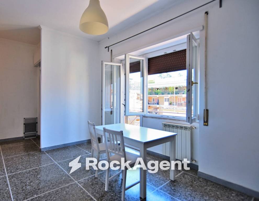 Cucina - Trilocale via Giovanni Alfredo Cesareo, 22, Roma - foto 2