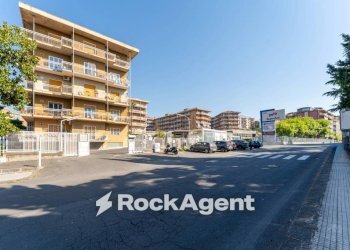 Zona - Box via Carnazza, 75, Tremestieri Etneo - foto 18