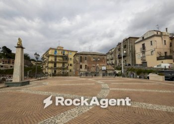 Zona - Three-room apartment via Candela, 12, Catanzaro - photo 2