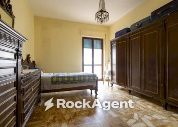 Camera da letto - Three-room apartment via Candela, 12, Catanzaro - photo 28