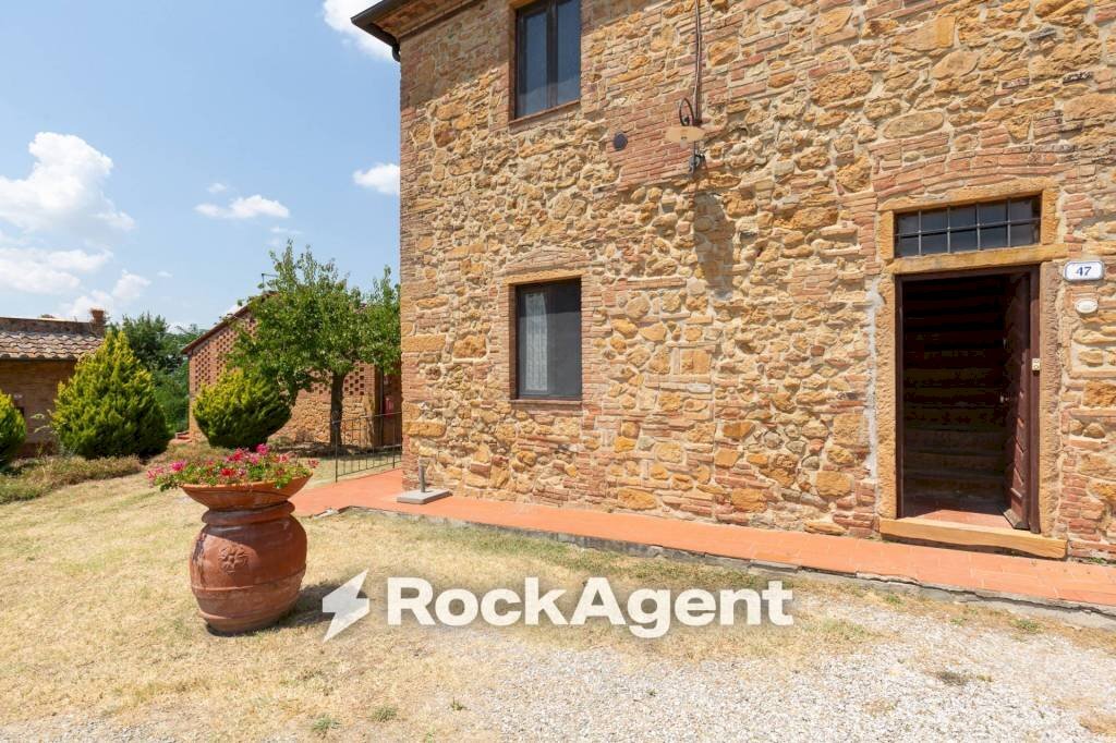 Facciata - Two-room apartment via Cerroni, Montaione - photo 3