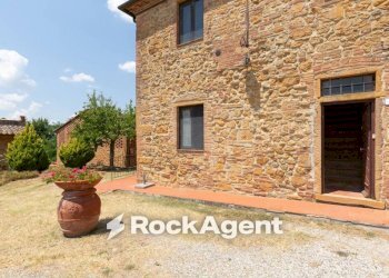 Facciata - Two-room apartment via Cerroni, Montaione - photo 3