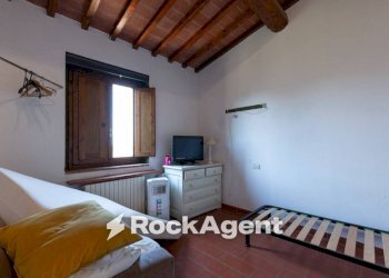 Camera da letto - Two-room apartment via Cerroni, Montaione - photo 9