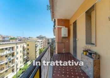Balcone - Bilocale via Costanza D'Aragona, 17, Catania - foto 1