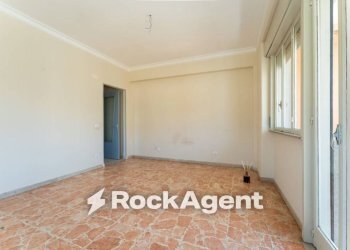 Veranda - Bilocale via Costanza D'Aragona, 17, Catania - foto 12