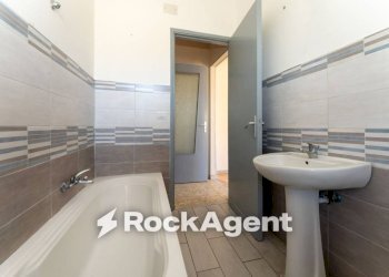 Bagno - Bilocale via Costanza D'Aragona, 17, Catania - foto 20