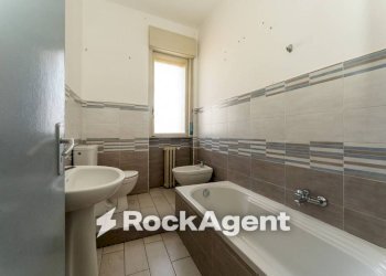 Bagno - Bilocale via Costanza D'Aragona, 17, Catania - foto 21