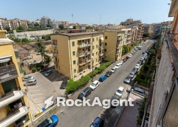 Vista - Bilocale via Costanza D'Aragona, 17, Catania - foto 29