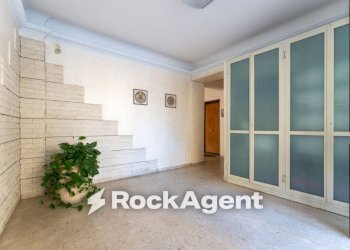 Interno palazzo - Bilocale via Costanza D'Aragona, 17, Catania - foto 36