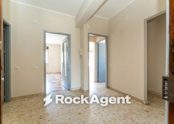 Ingresso - Bilocale via Costanza D'Aragona, 17, Catania - foto 39